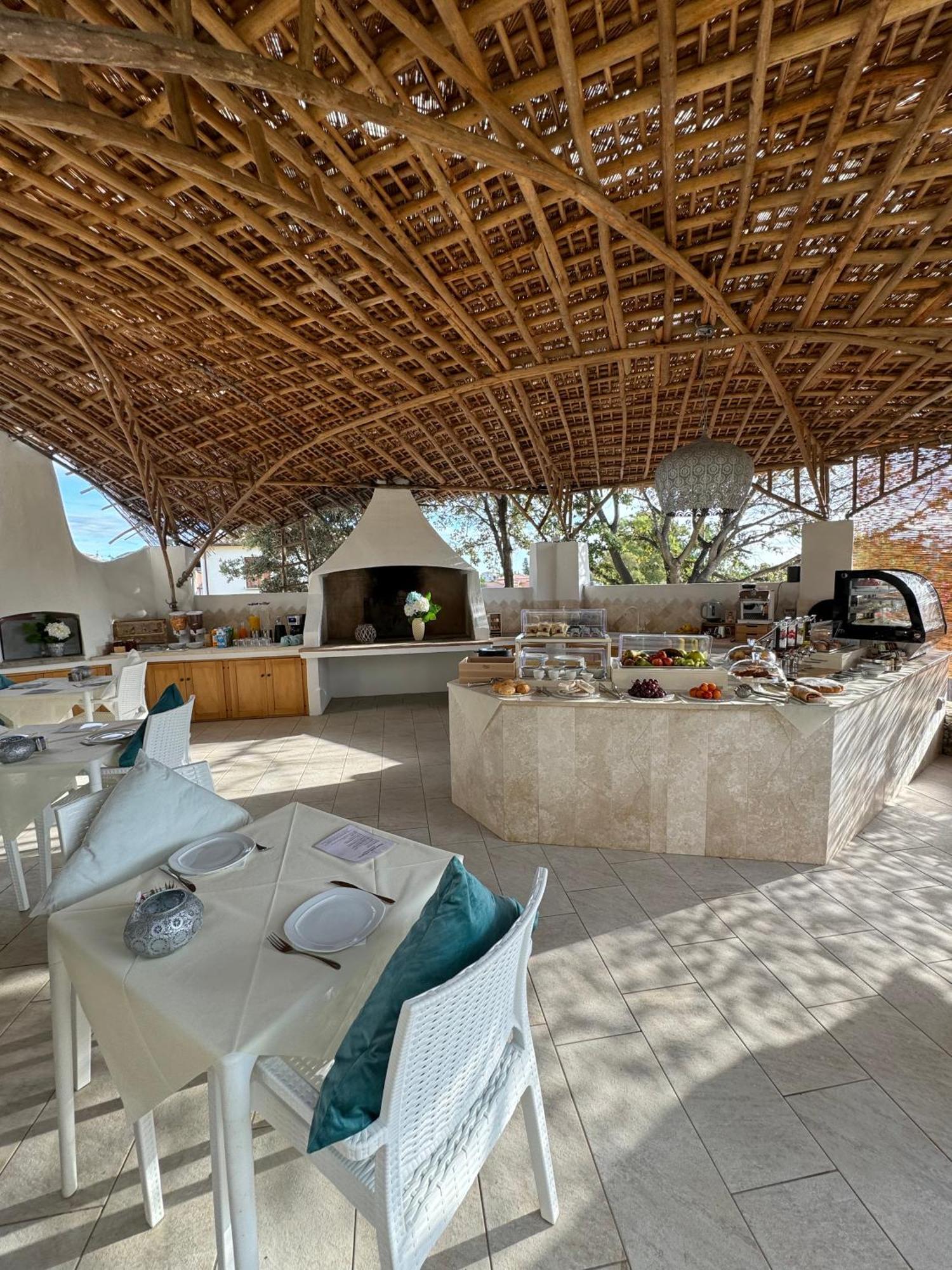 Hypnos Boutique Hotel San Teodoro  Exterior foto
